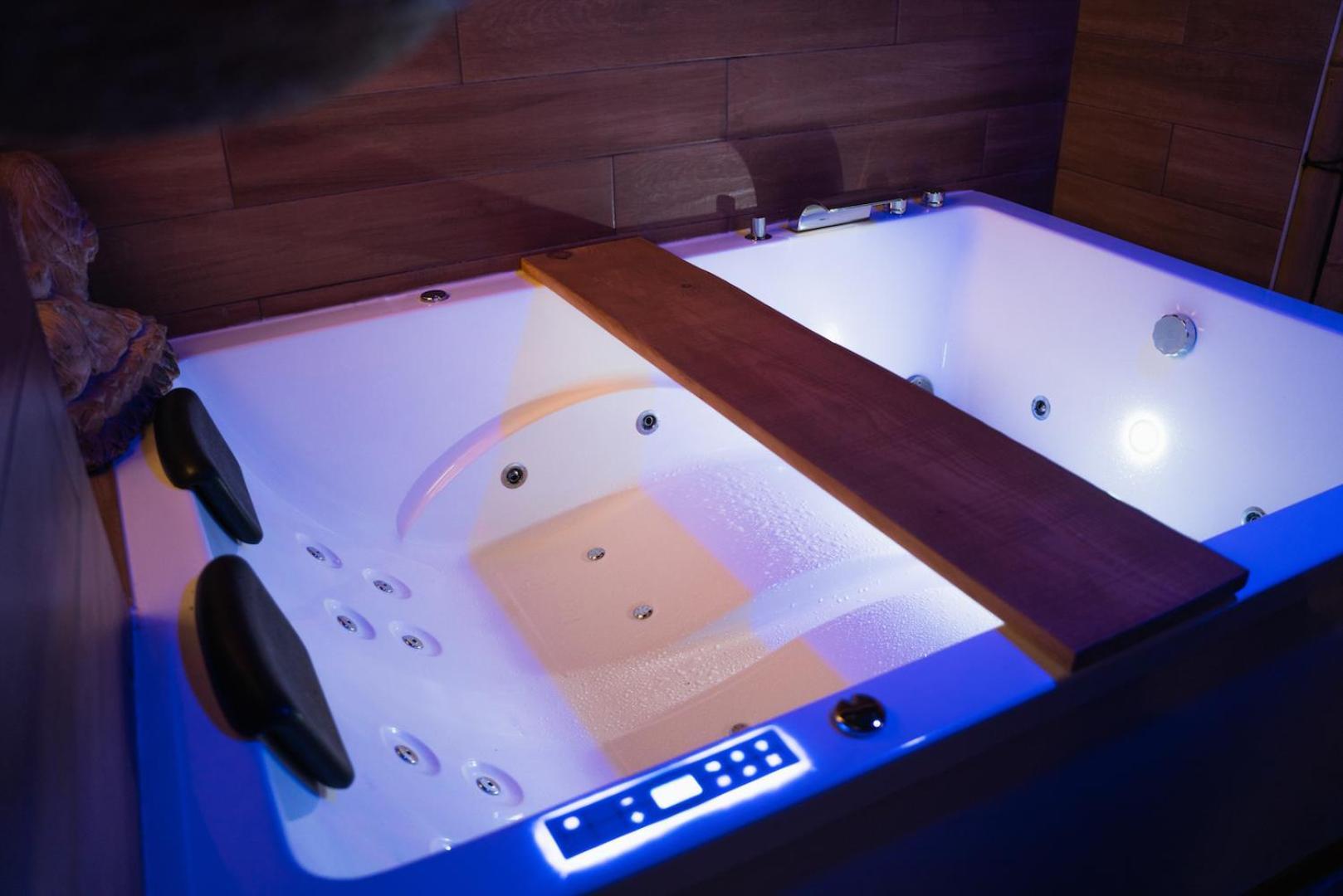 Le Balneo Jacuzzi Vieil Antibes Safranierアパートメント エクステリア 写真